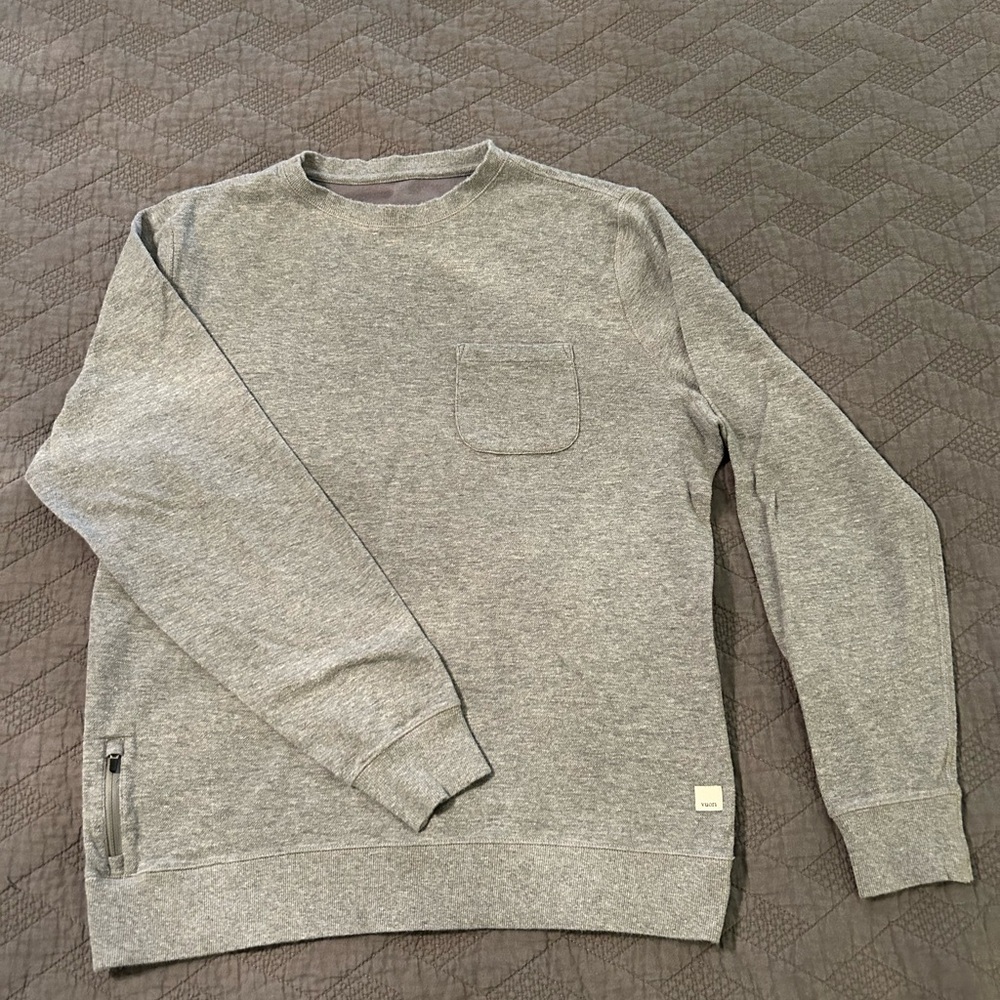 Vuori mens Gray Crew Neck Sweater